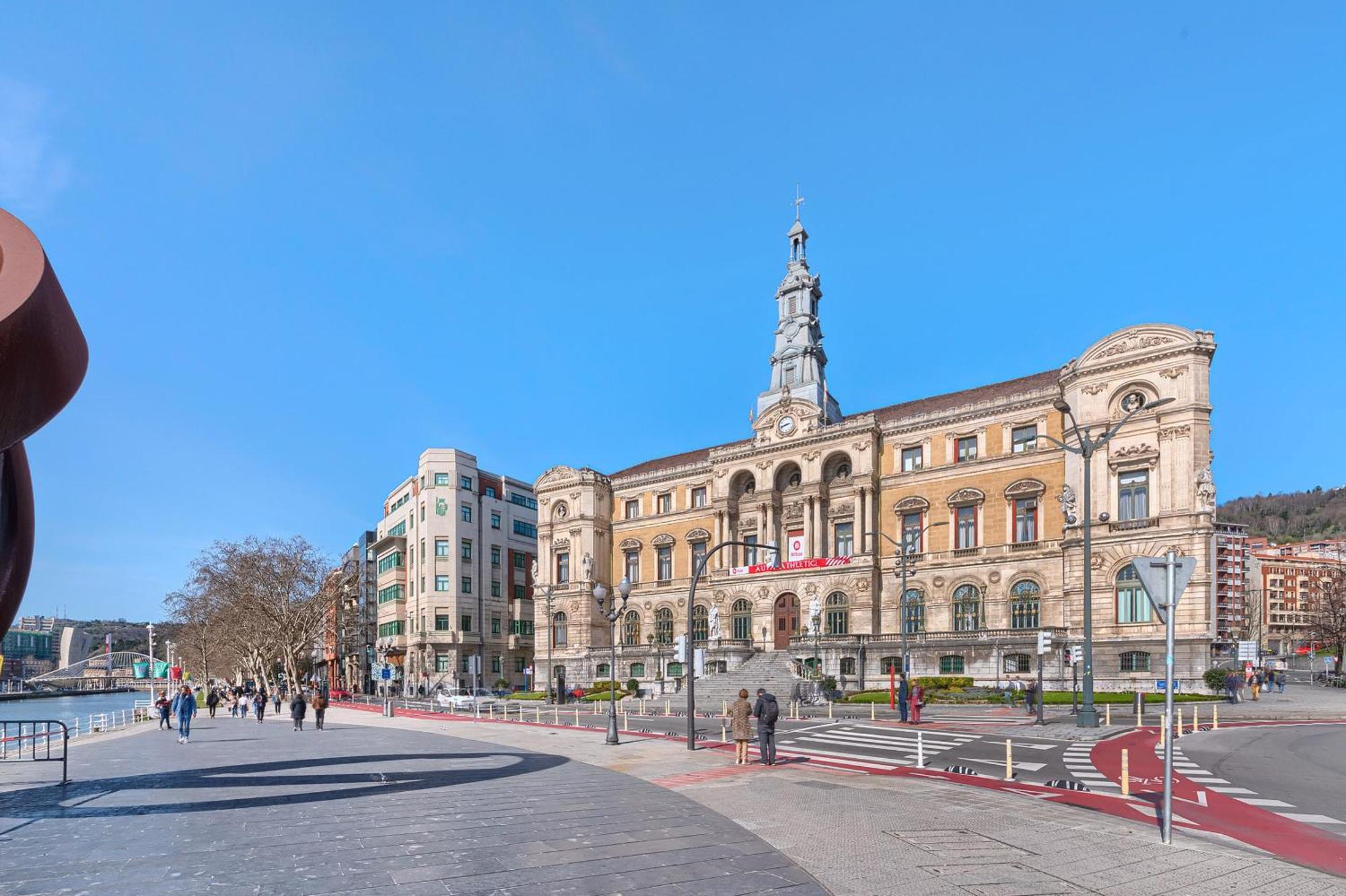 Appartamento Ayuntamiento Cerca Del Casco Viejo & Parking Bilbao Esterno foto